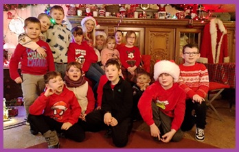 uczniowie podczas wycieczki