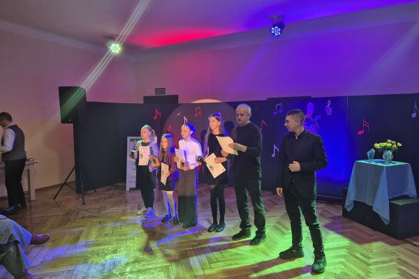 Błękitna Apaszka 2025