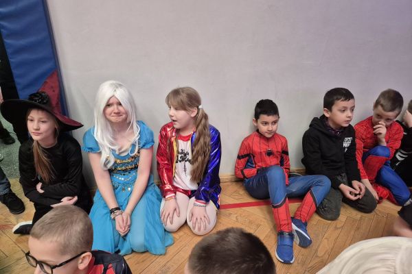 Bal karnawałowy klas 1-3