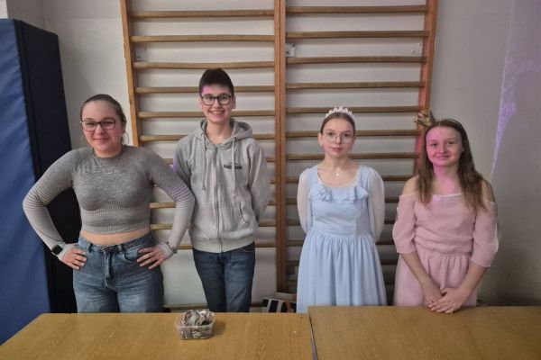 Bal karnawałowy klas 1-3