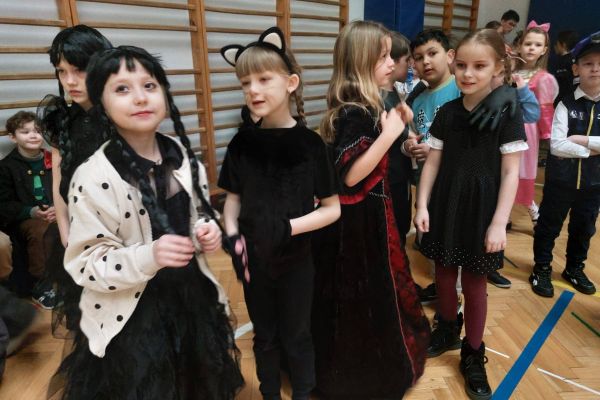 Bal karnawałowy klas 1-3