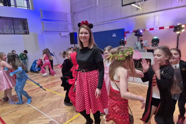 Bal karnawałowy klas 1-3