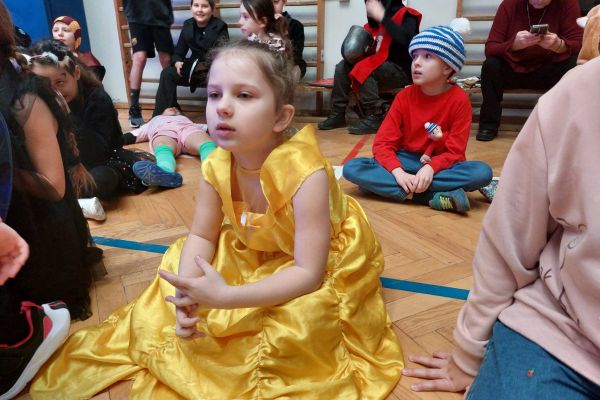 Bal karnawałowy klas 1-3