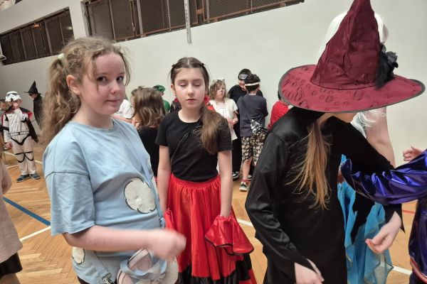 Bal karnawałowy klas 1-3