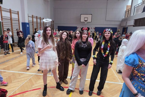 Bal karnawałowy klas 1-3