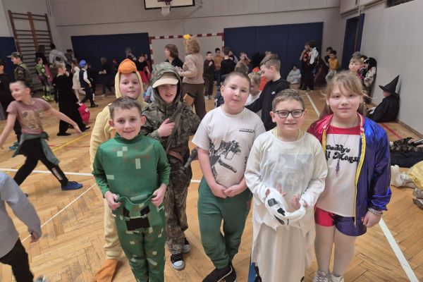 Bal karnawałowy klas 1-3