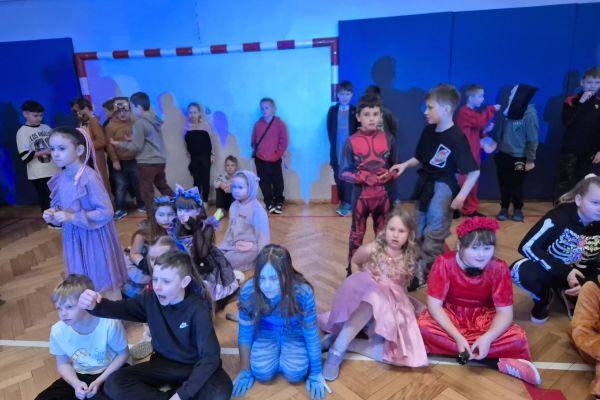 Bal karnawałowy klas 1-3