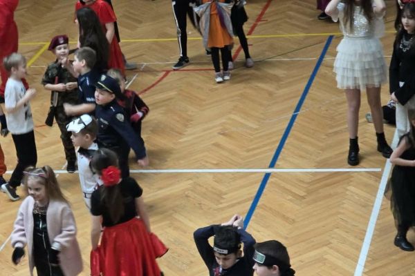 Bal karnawałowy klas 1-3