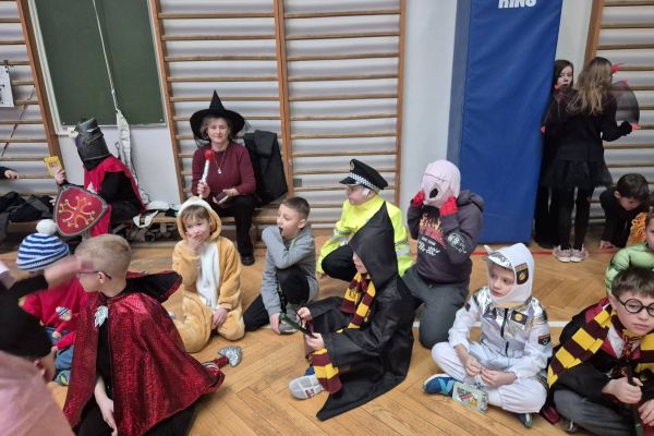 Bal karnawałowy klas 1-3