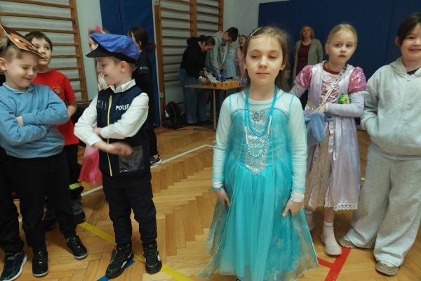 Bal karnawałowy klas 1-3