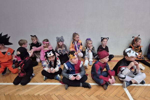 Bal karnawałowy klas 1-3