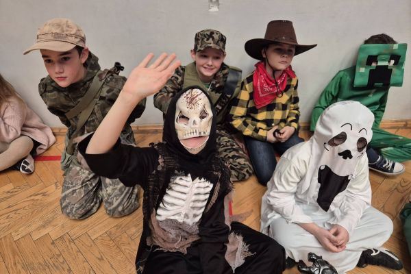 Bal karnawałowy klas 1-3