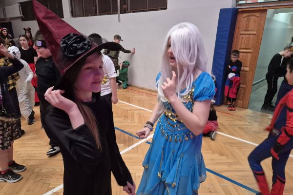 Bal karnawałowy klas 1-3