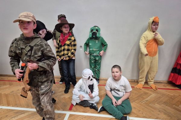 Bal karnawałowy klas 1-3