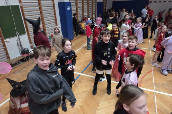 Bal karnawałowy klas 1-3