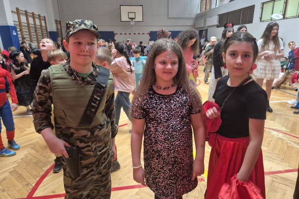 Bal karnawałowy klas 1-3