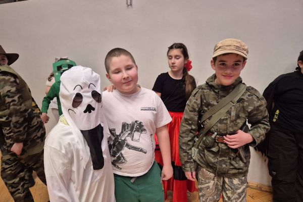 Bal karnawałowy klas 1-3