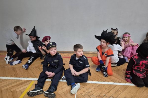 Bal karnawałowy klas 1-3