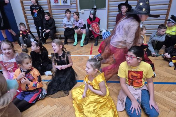 Bal karnawałowy klas 1-3