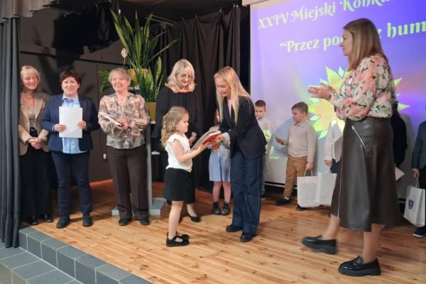 XXIV Miejski Konkurs Recytatorski Przez poezję z humorem