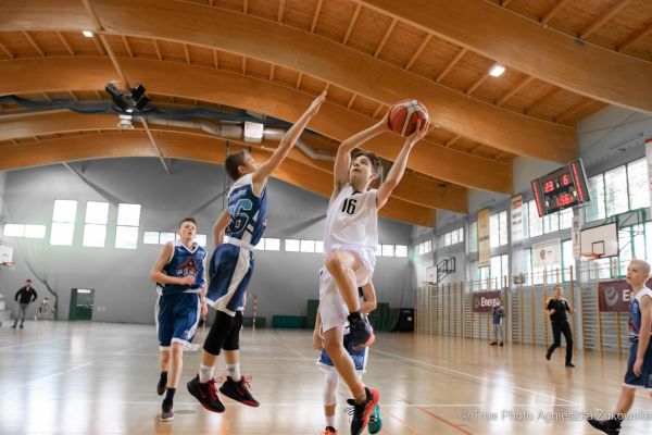 energa-frages-vs-delasalle-376603E90CB0-3111-660E-C686-0B90015BC67D.jpg