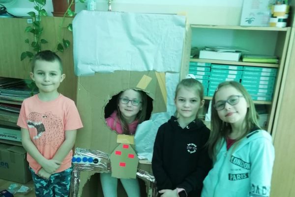 Kosmiczny projekt w 1b