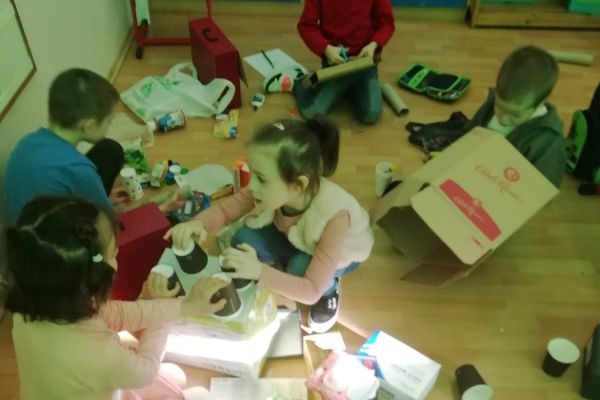 Kosmiczny projekt w 1b