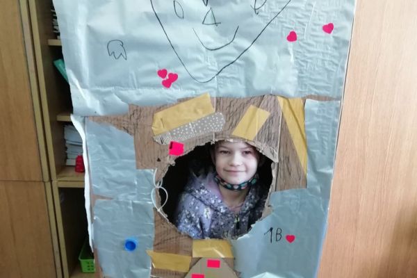 Kosmiczny projekt w 1b