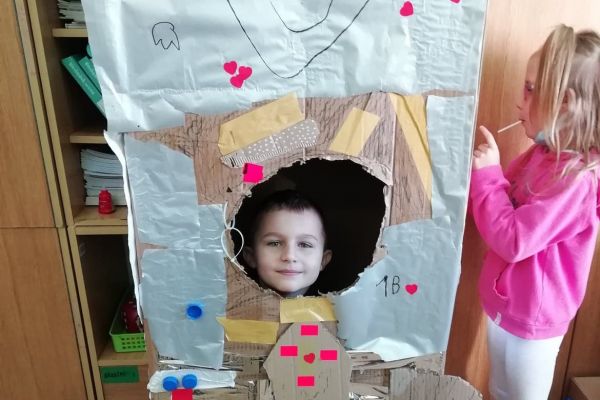 Kosmiczny projekt w 1b