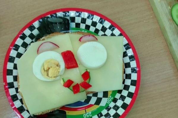 Wiosenne kanapki w 1 b