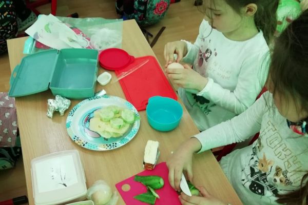 Wiosenne kanapki w 1 b