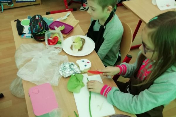 Wiosenne kanapki w 1 b