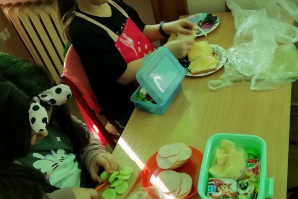 Wiosenne kanapki w 1 b