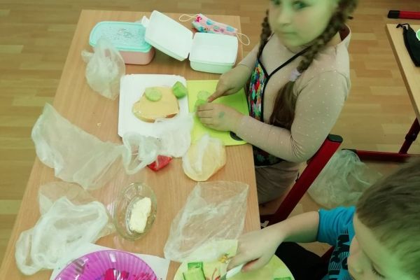 Wiosenne kanapki w 1 b