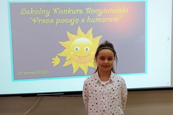 Przez poezję z humorem