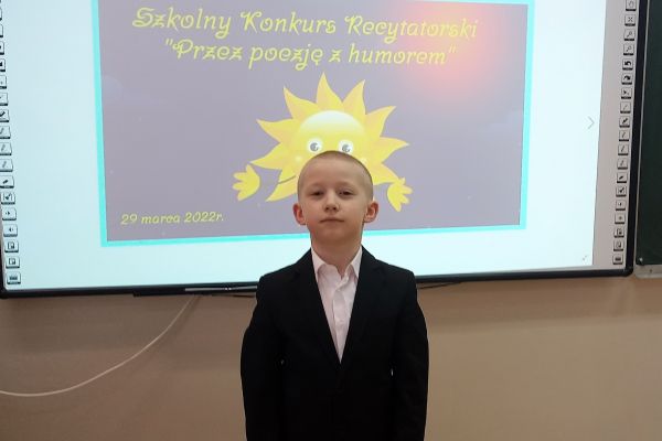 Przez poezję z humorem