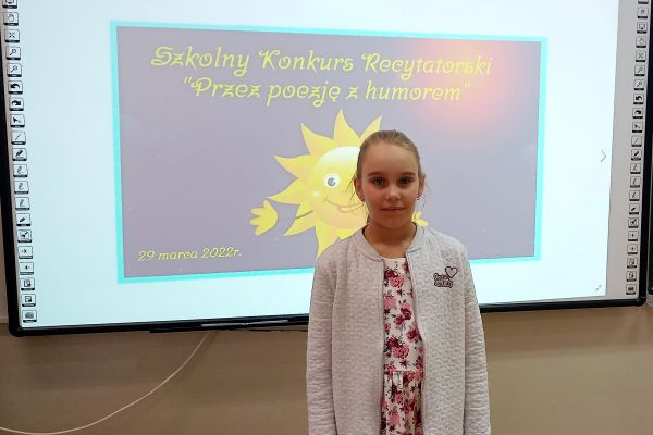 Przez poezję z humorem