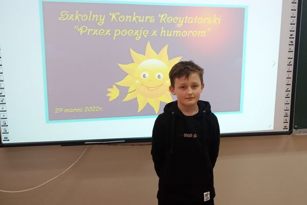 Przez poezję z humorem