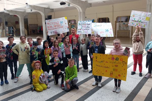 2c i happening z okazji Tygodnia Bibliotek