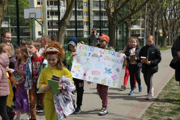 2c i happening z okazji Tygodnia Bibliotek