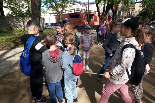 2 c na warsztatach plastycznych w Baszcie Czarownic