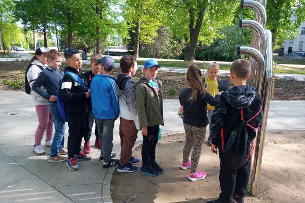 2 c na warsztatach plastycznych w Baszcie Czarownic