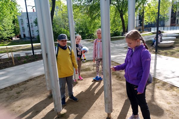 2 c na warsztatach plastycznych w Baszcie Czarownic