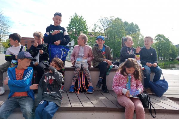 2 c na warsztatach plastycznych w Baszcie Czarownic