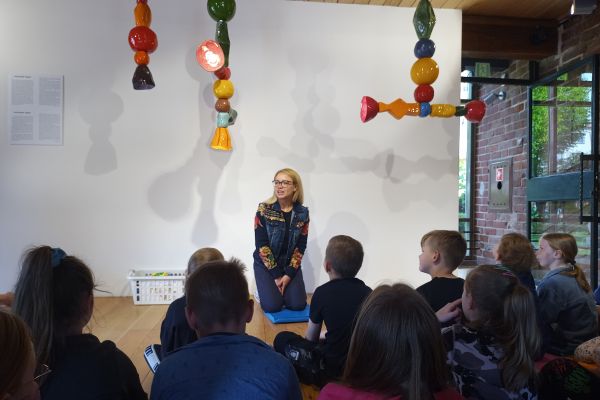 2 c na warsztatach plastycznych w Baszcie Czarownic