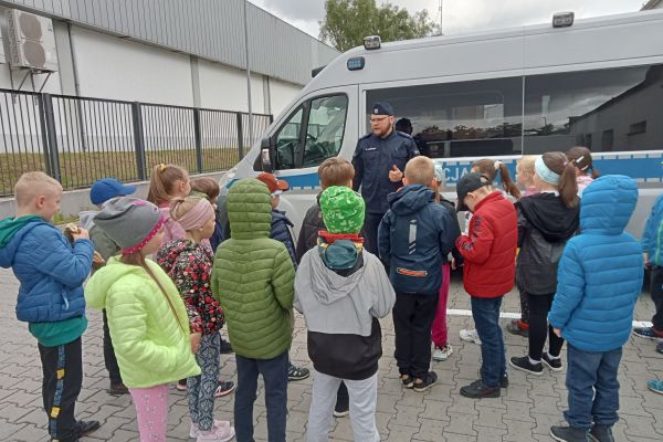 1c z wizytą w Komendzie Policji