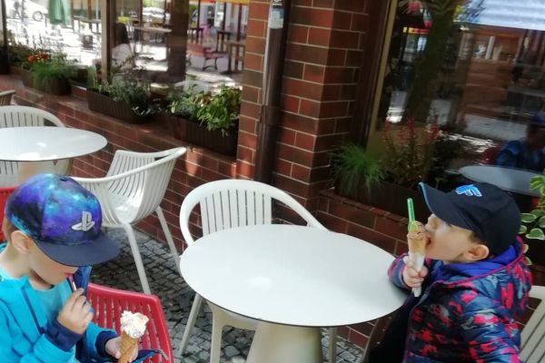 1 b w Galerii Sztuki Współczesnej