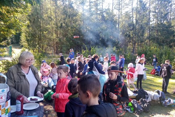 Wycieczka 3a i 3c do lasu