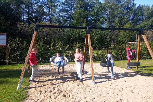 Wycieczka 3a i 3c do lasu