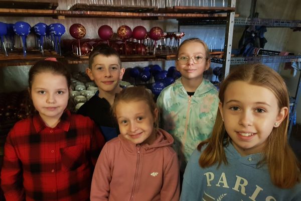 Wycieczka klasy 3a i 3c do fabryki bombek